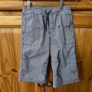 Hannah Andersson Boys Shorts Black and‎ White Stripes Size 8 (130)